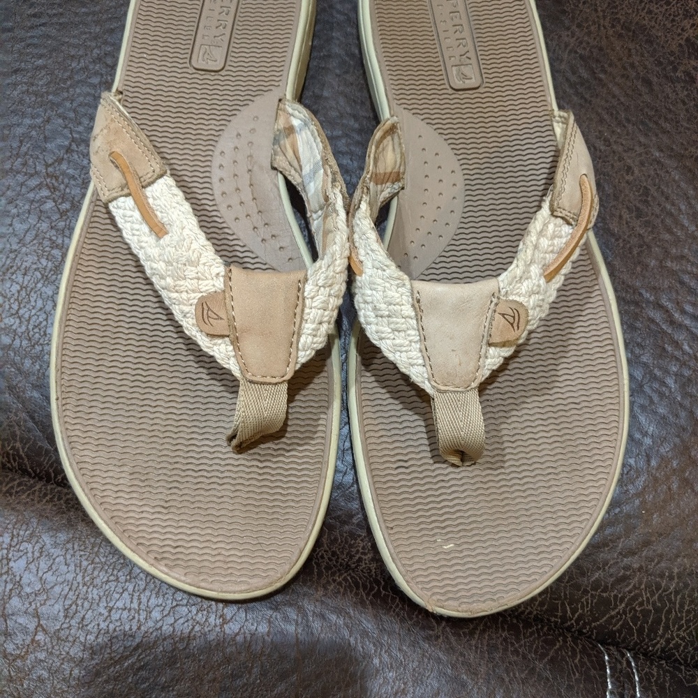 Sperry sandals